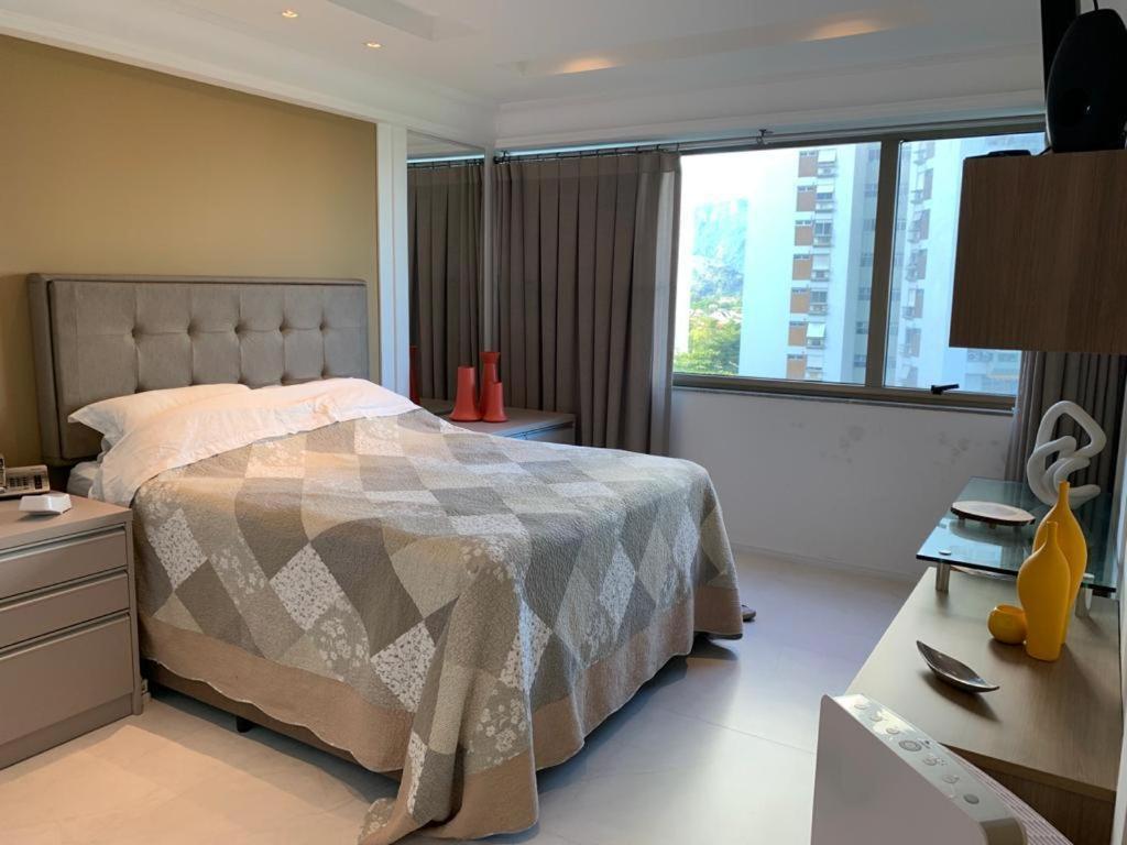 Flat encantador Barra da Tijuca Aparthotel